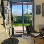 Daire Bel Air Studios-terrasse Couverte-jardinet-vue Pont De Normandie-parking Prive *