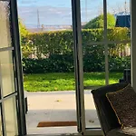 Daire Bel Air Studios-terrasse Couverte-jardinet-vue Pont De Normandie-parking Prive Honfleur