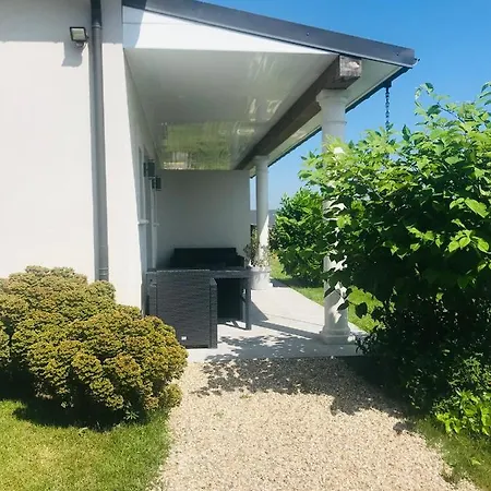 Bel Air Studios-terrasse Couverte-jardinet-vue Pont De Normandie-parking Prive Honfleur