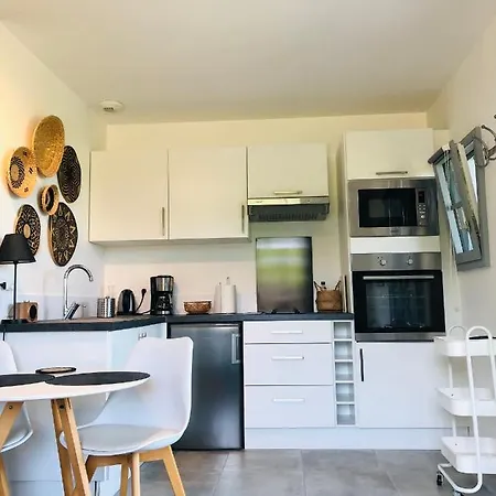 Bel Air Studios-terrasse Couverte-jardinet-vue Pont De Normandie-parking Privé Honfleur