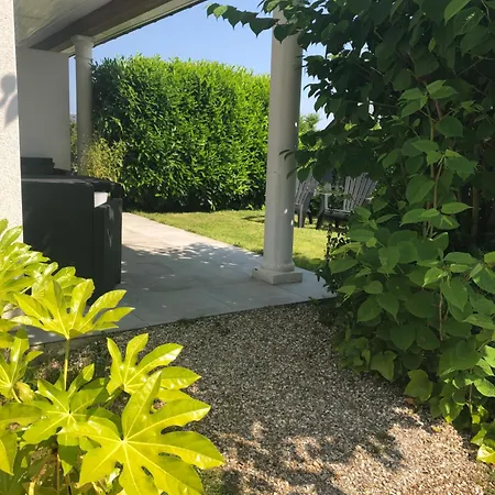 Bel Air Studios-terrasse Couverte-jardinet-vue Pont De Normandie-parking Prive