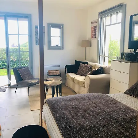 Bel Air Studios-terrasse Couverte-jardinet-vue Pont De Normandie-parking Privé * Honfleur