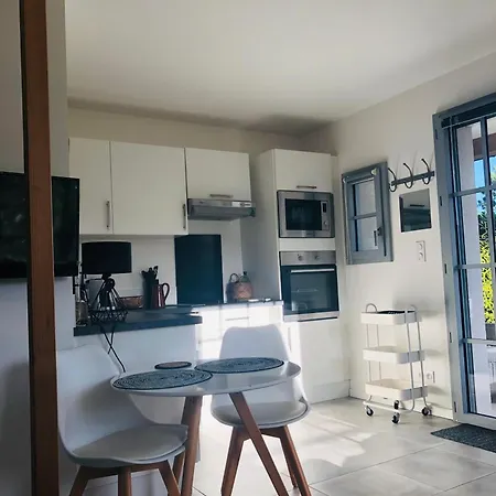 Bel Air Studios-terrasse Couverte-jardinet-vue Pont De Normandie-parking Privé