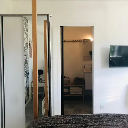 Bel Air Studios-terrasse Couverte-jardinet-vue Pont De Normandie-parking Prive *