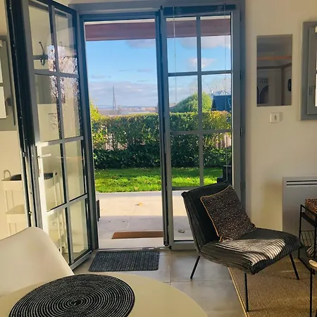 Apartamento Bel Air Studios-terrasse Couverte-jardinet-vue Pont De Normandie-parking Privé *