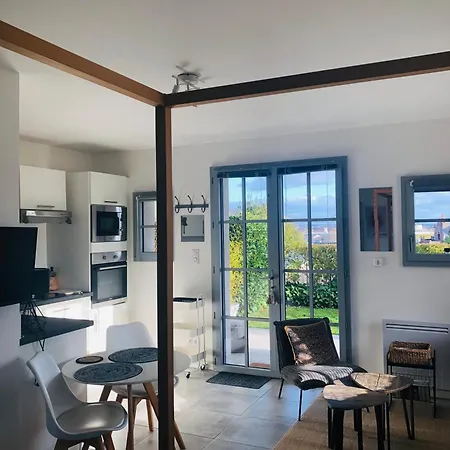 Bel Air Studios-terrasse Couverte-jardinet-vue Pont De Normandie-parking Prive Apartament Honfleur