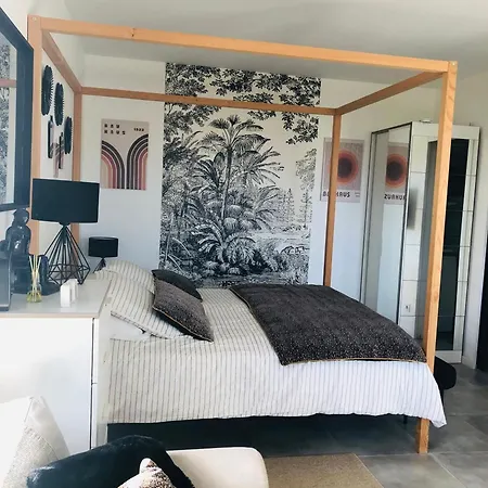 Bel Air Studios-terrasse Couverte-jardinet-vue Pont De Normandie-parking Prive