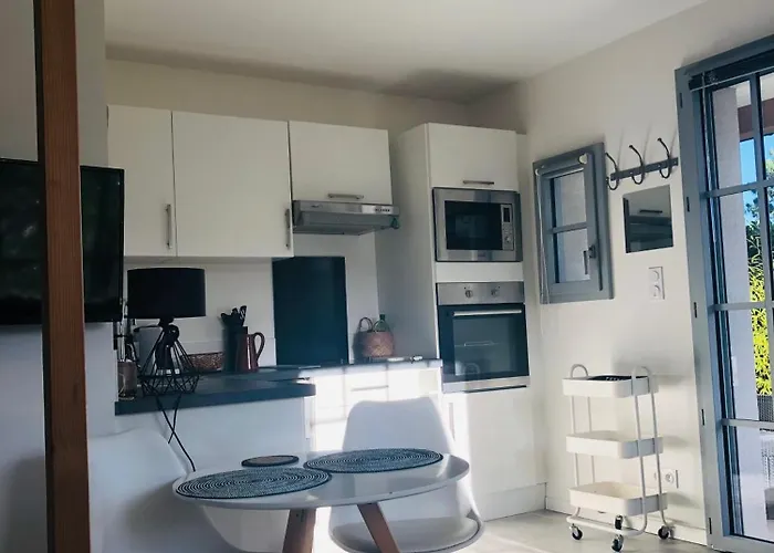 Bel Air Studios-terrasse Couverte-jardinet-vue Pont De Normandie-parking Prive