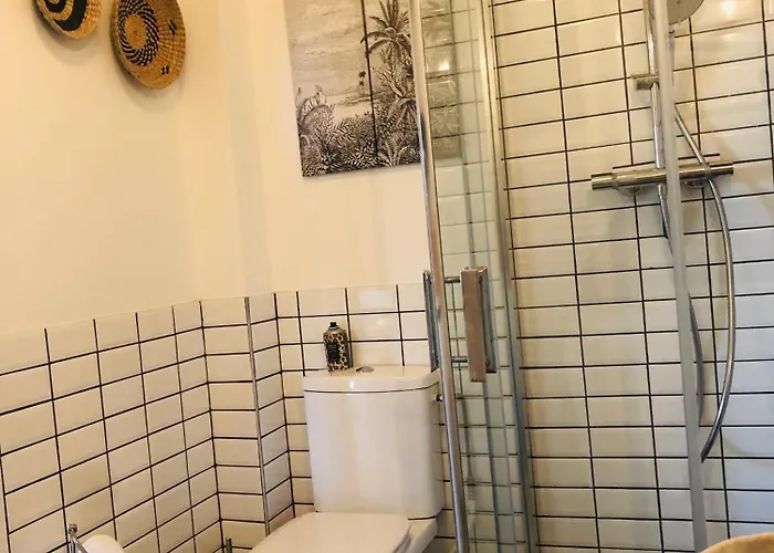 Bel Air Studios-terrasse Couverte-jardinet-vue Pont De Normandie-parking Prive 아파트 *