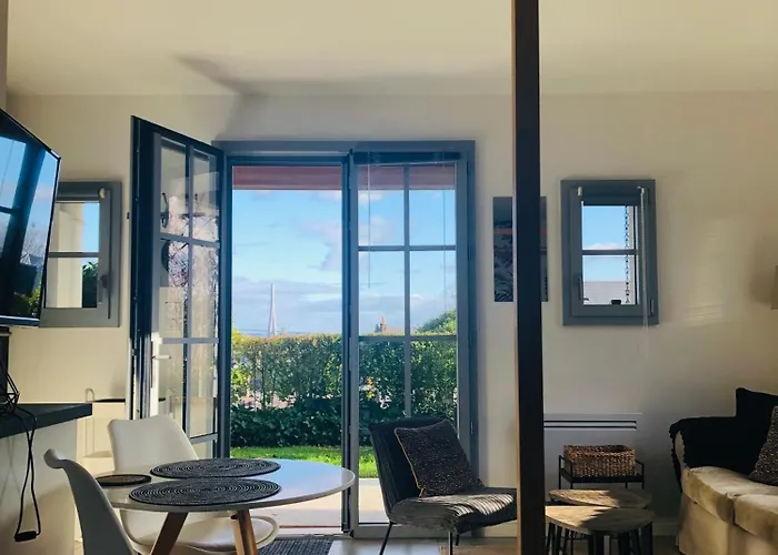 Bel Air Studios-terrasse Couverte-jardinet-vue Pont De Normandie-parking Prive *